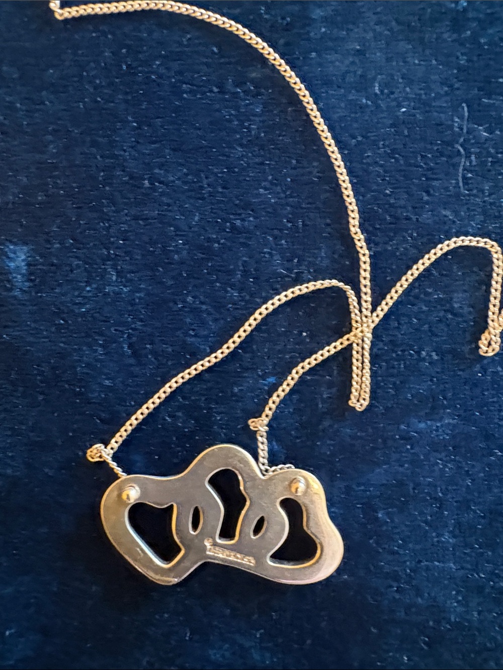 Tiffany & Co triple interlocking heart Sterling silver necklace - read - Picture 2 of 5